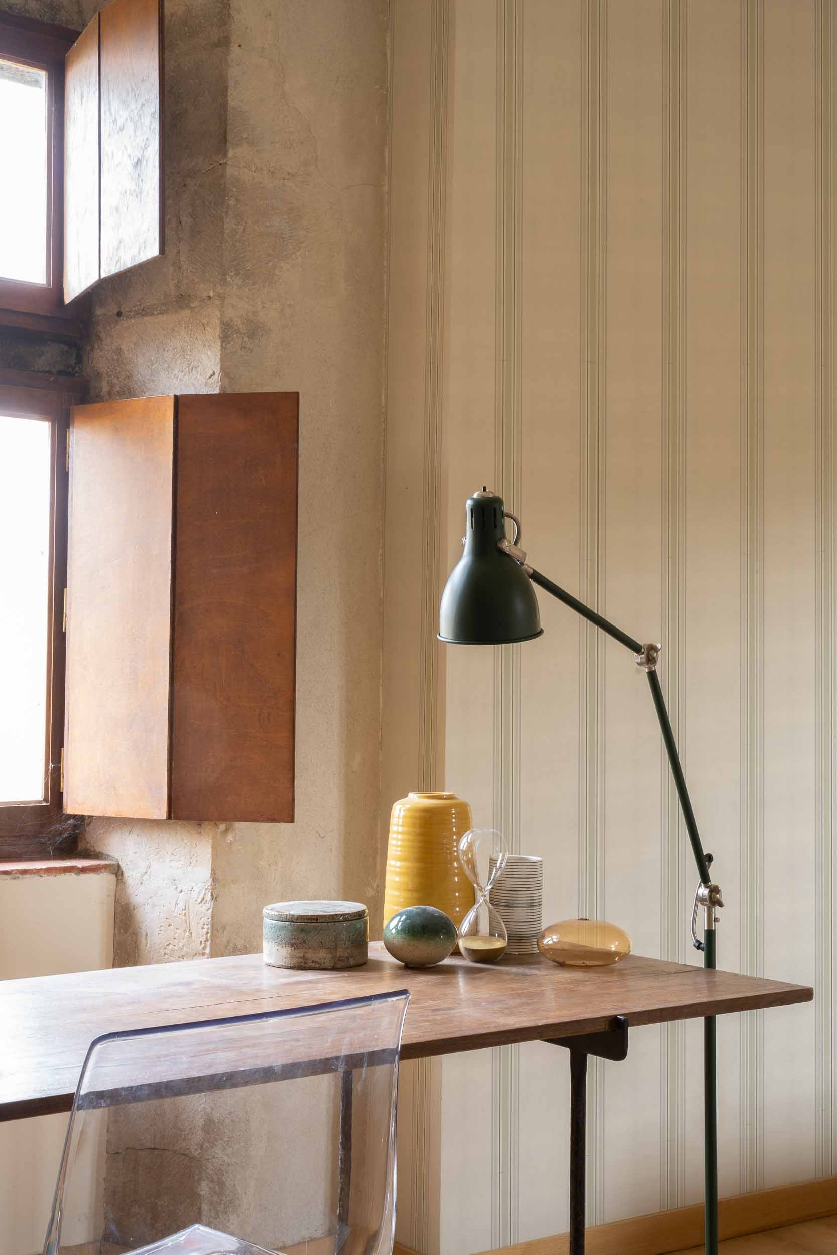 Papel pintado Stripe 2 matcha Cordonné A00719. NON WOVEN QUALITY